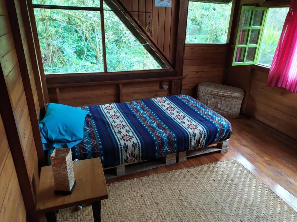 Mindo Eco Chalet Con Rio Y Cascada المظهر الخارجي الصورة