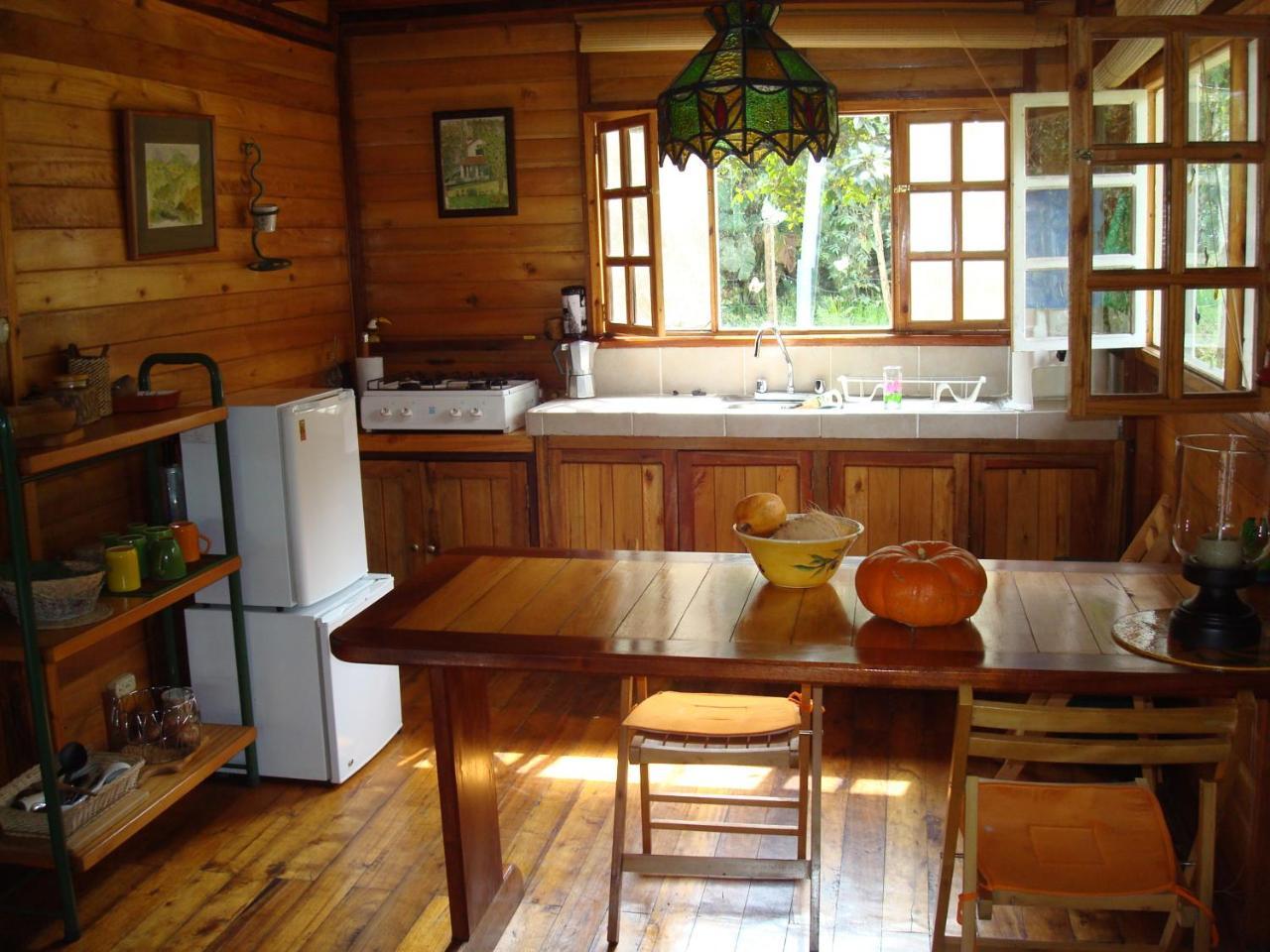 Mindo Eco Chalet Con Rio Y Cascada المظهر الخارجي الصورة